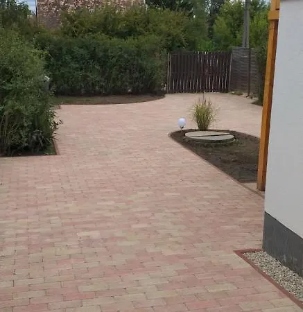 בית נופש Siofok_aranypart_15 Perc Seta *